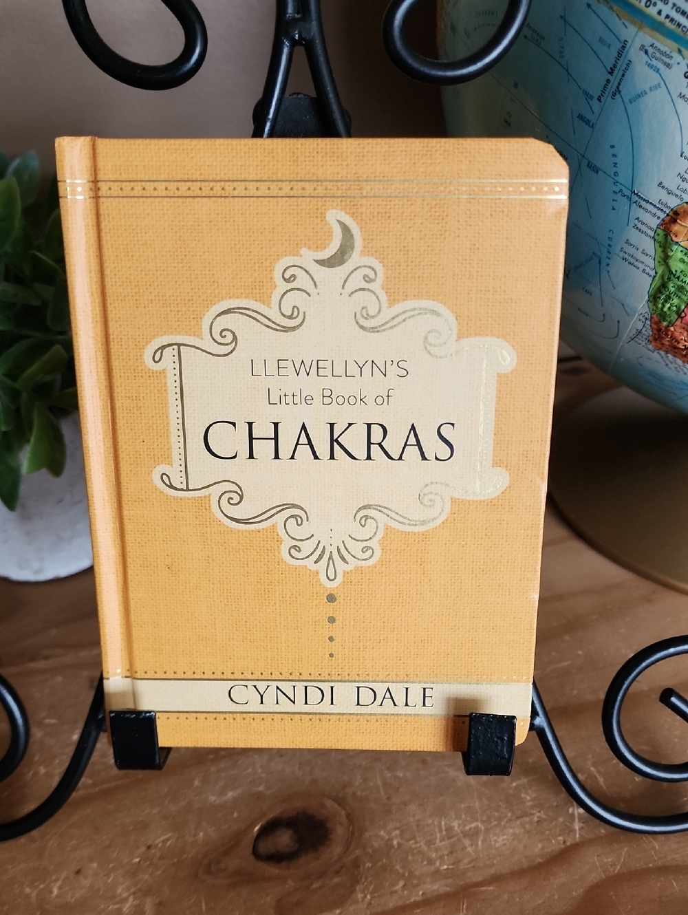 Llewellyn's Little Book of Chakras by Cyndi Dale